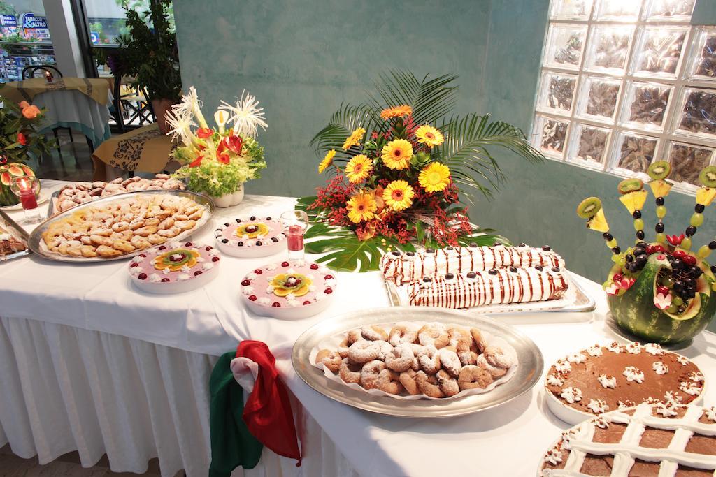 Hotel Acropolis Cattolica Ngoại thất bức ảnh