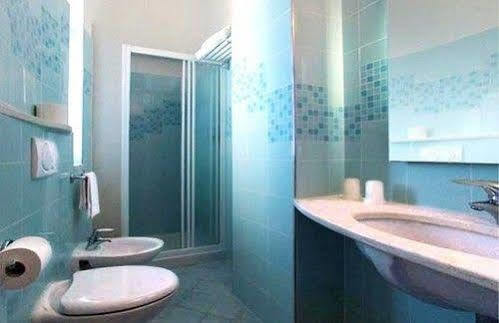 Hotel Acropolis Cattolica Ngoại thất bức ảnh
