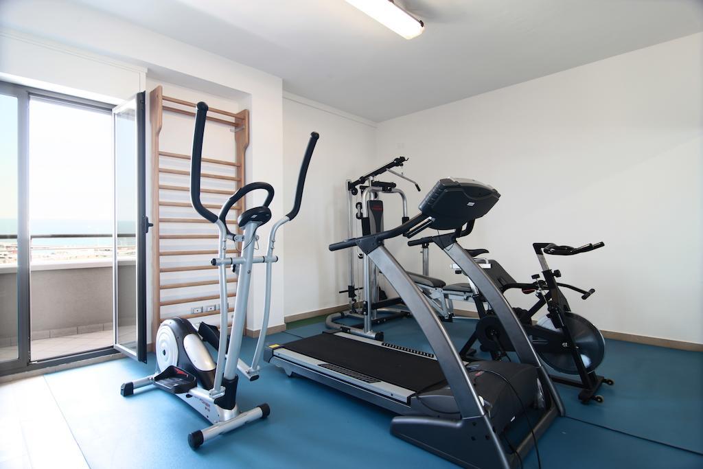 Hotel Acropolis Cattolica Ngoại thất bức ảnh