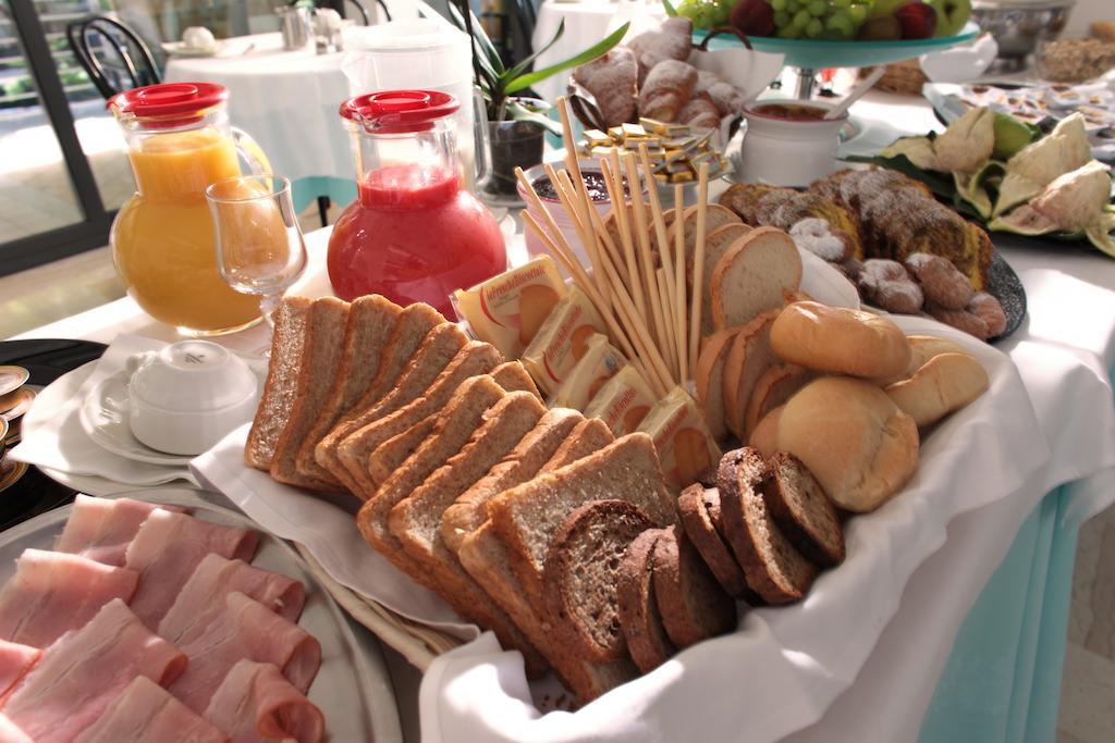 Hotel Acropolis Cattolica Ngoại thất bức ảnh